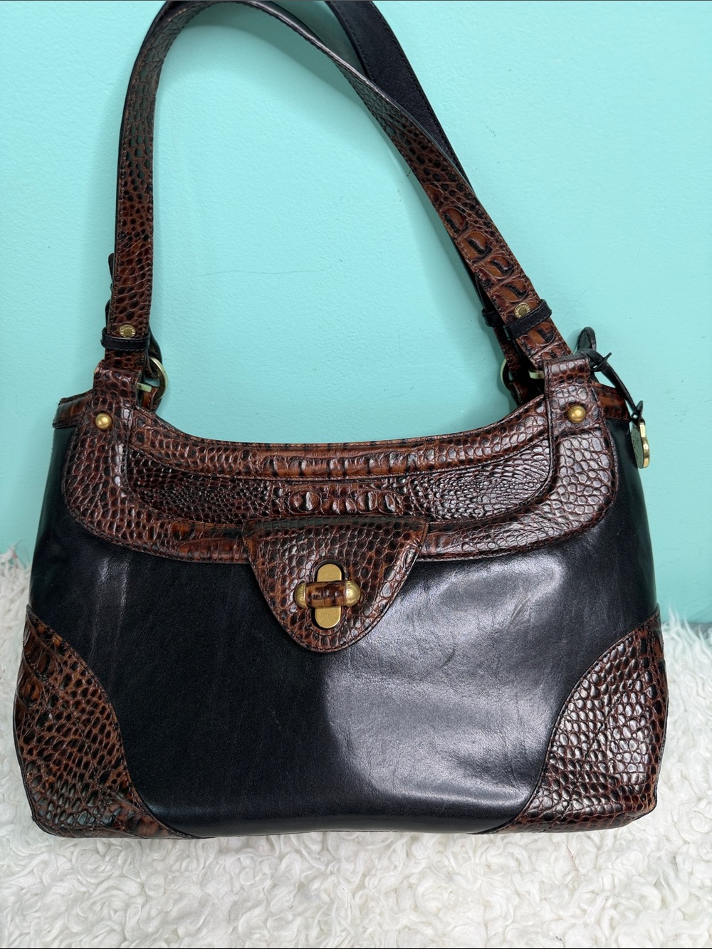Brahmin Vintage Brown and Black Leather Shoulder Bag - Classic Two-Tone Design